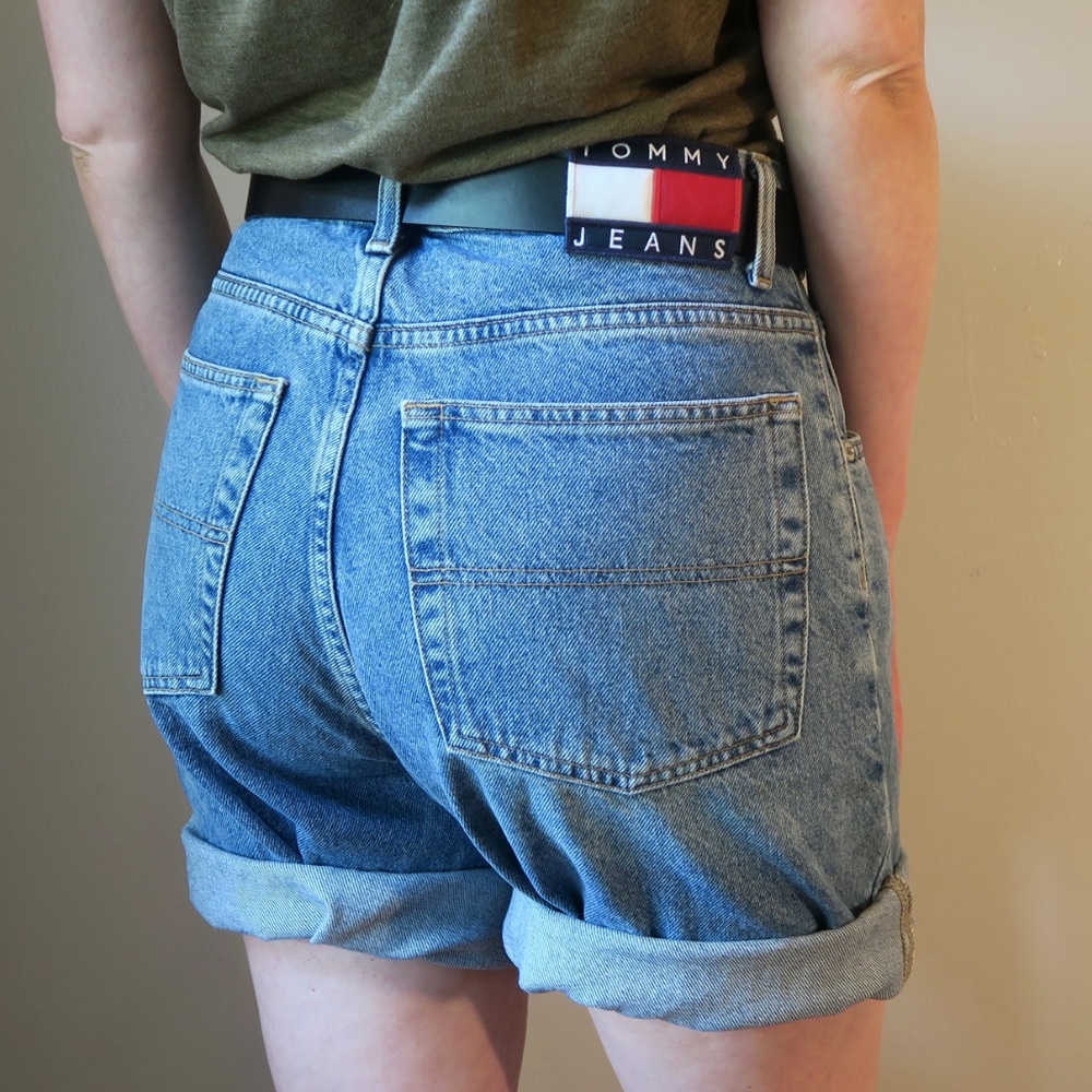 Tommy Hilfiger High-Waisted Jean Shorts Size 32